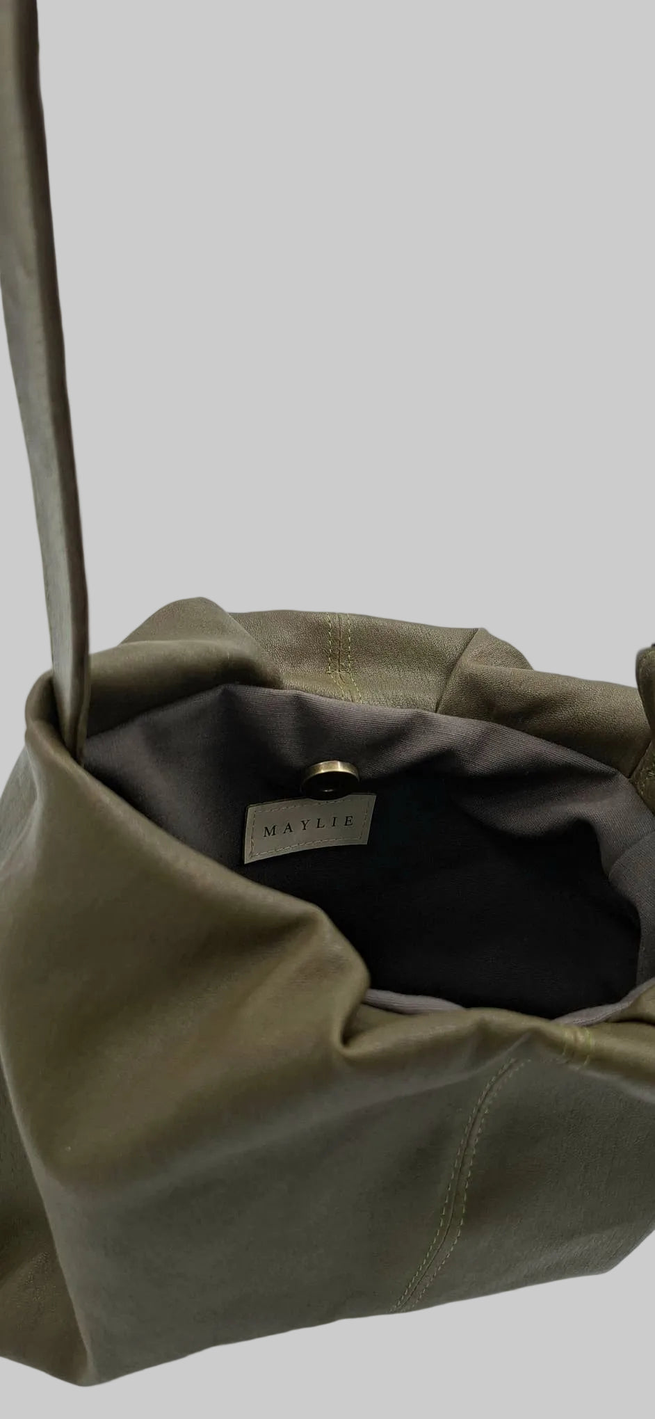Ember in olive